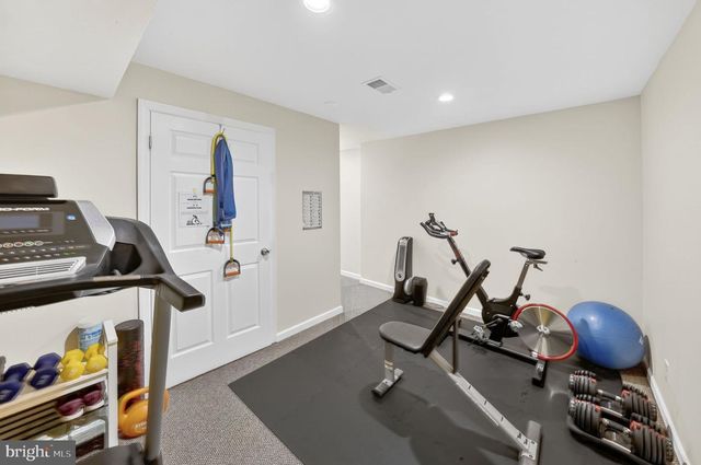 97 AUTUMN LN, Skillman, NJ 08558