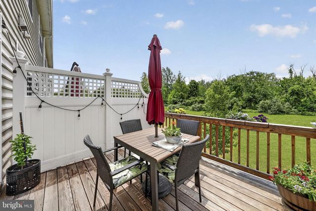 97 AUTUMN LN, Skillman, NJ 08558
