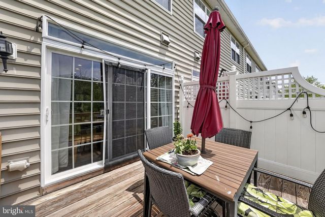 97 AUTUMN LN, Skillman, NJ 08558