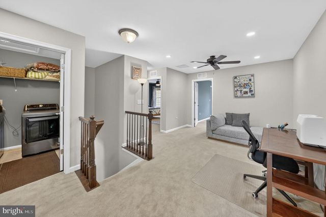 97 AUTUMN LN, Skillman, NJ 08558