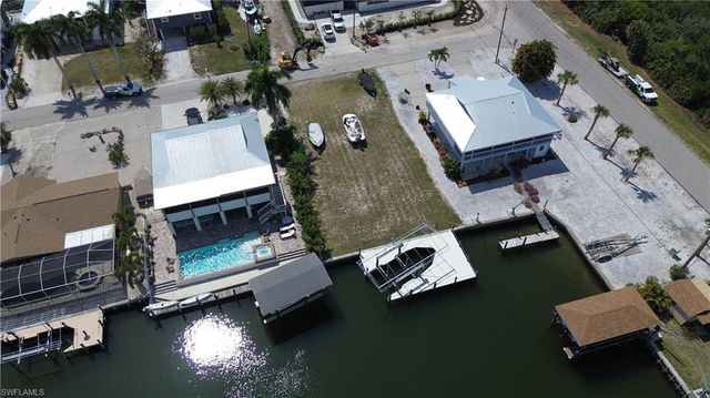 2480 Sycamore ST, St. James City, FL 33956