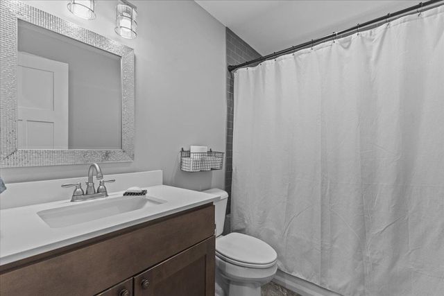 1120 Polly Hubbard Road, Georgia, VT 05478