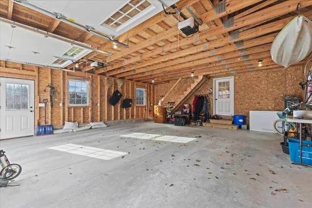 1120 Polly Hubbard Road, Georgia, VT 05478