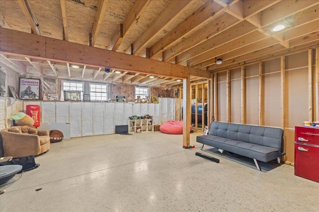 1120 Polly Hubbard Road, Georgia, VT 05478