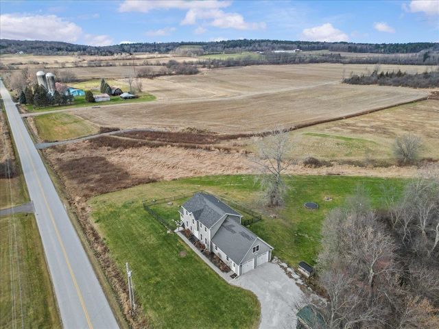 1120 Polly Hubbard Road, Georgia, VT 05478