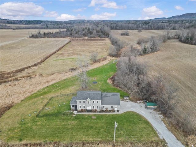 1120 Polly Hubbard Road, Georgia, VT 05478