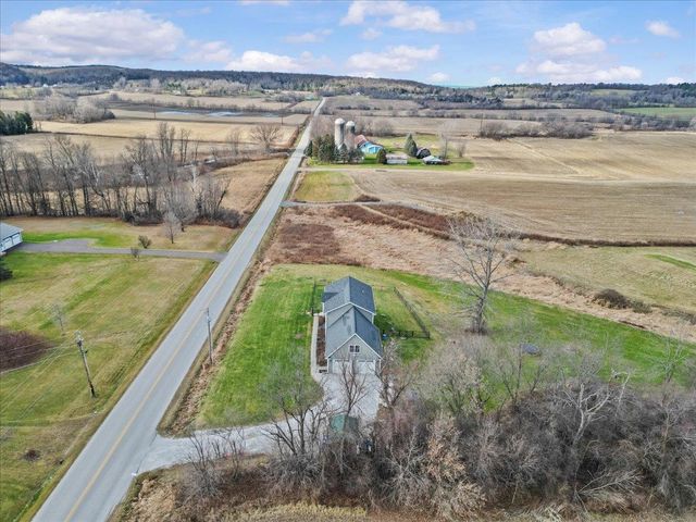 1120 Polly Hubbard Road, Georgia, VT 05478