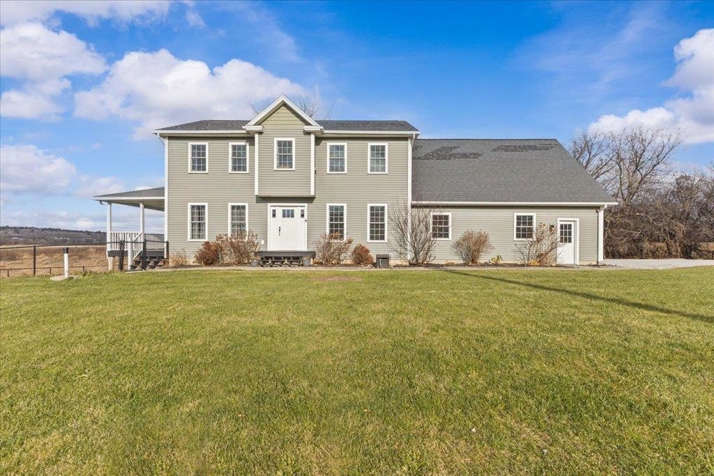 1120 Polly Hubbard Road, Georgia, VT 05478