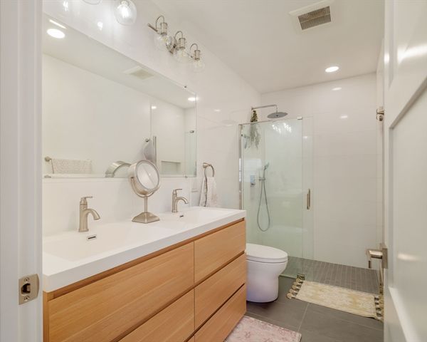 23 Franklin St 2, Somerville, MA 02145