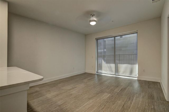 6400 Washington Avenue 411, Houston, TX 77007