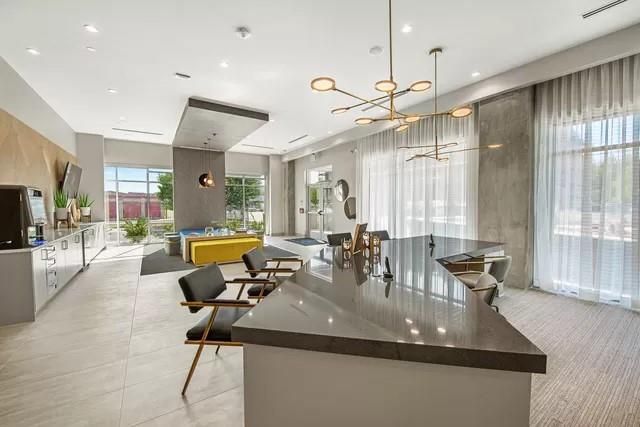 6400 Washington Avenue 411, Houston, TX 77007