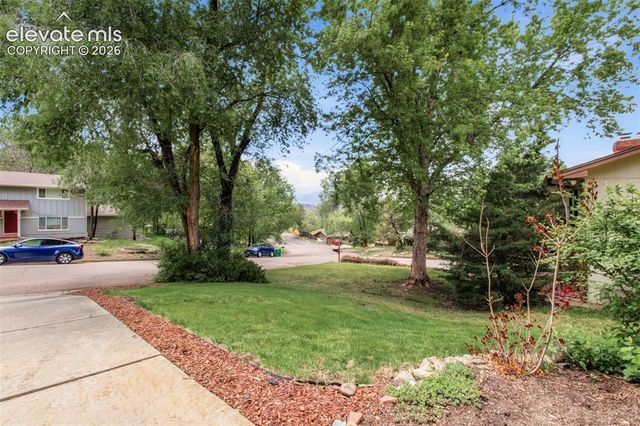 21 Newport Circle, Colorado Springs, CO 80906
