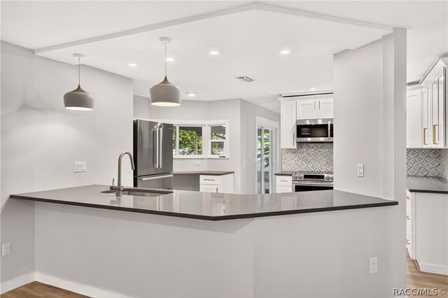 3238 S Rose Avenue, Inverness, FL 34450