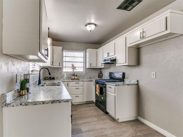 912 E Eufaula Street, Norman, OK 73071