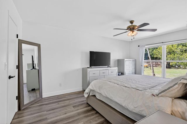 161 SW Dalva Avenue, Port St. Lucie, FL 34984