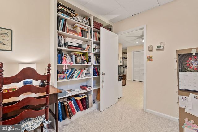 1703 RUSSELL RD, Alexandria, VA 22301