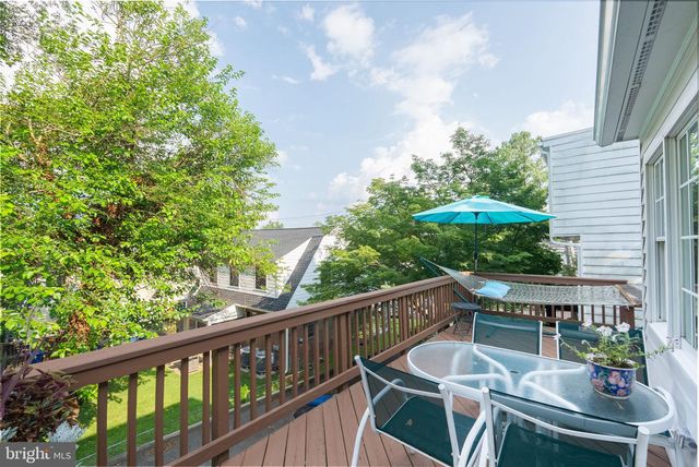 1703 RUSSELL RD, Alexandria, VA 22301
