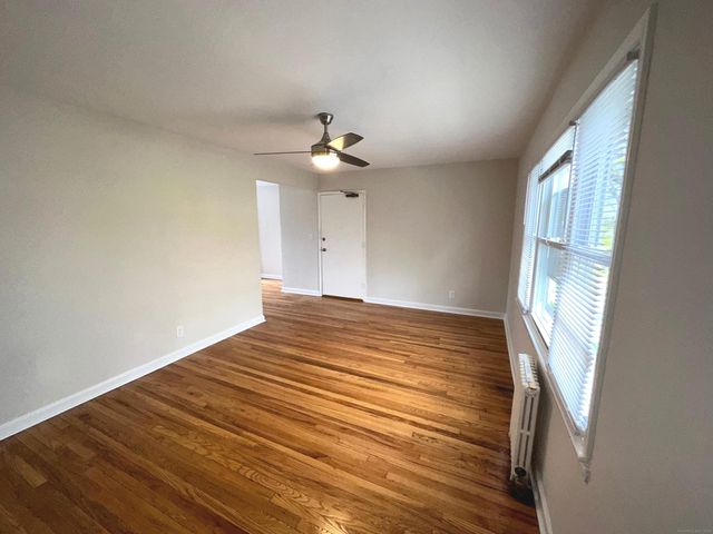 29 Standish Road APT 3, Stamford, CT 06902