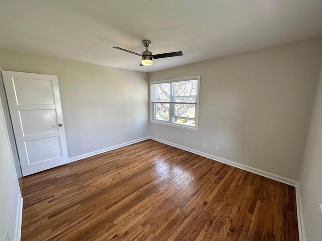 29 Standish Road APT 3, Stamford, CT 06902