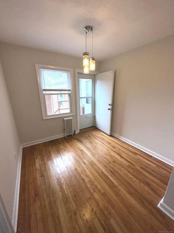 29 Standish Road APT 3, Stamford, CT 06902