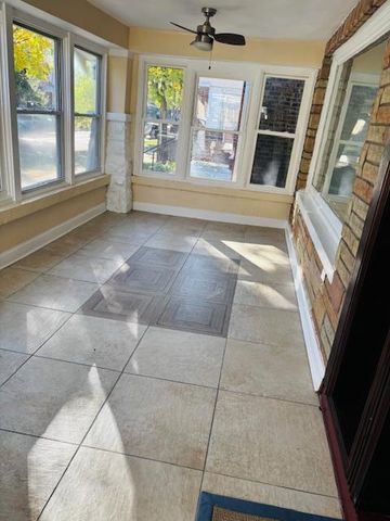 6932 S Calumet Avenue, Chicago, IL 60637