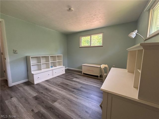 6601 Mapleton Street SE, East Canton, OH 44730