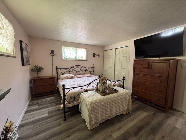 6601 Mapleton Street SE, East Canton, OH 44730
