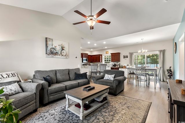 212 Baylee Circle, Galivants Ferry, SC 29544
