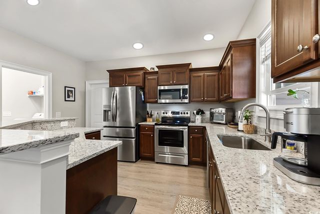 212 Baylee Circle, Galivants Ferry, SC 29544