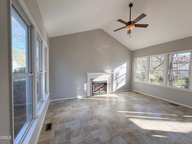 304 Arlington Ridge Ridge, Cary, NC 27513