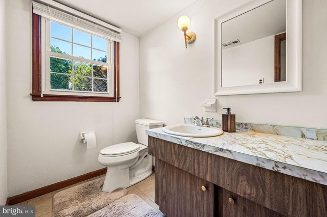 44 HICKORY DR, Churchville, PA 18966