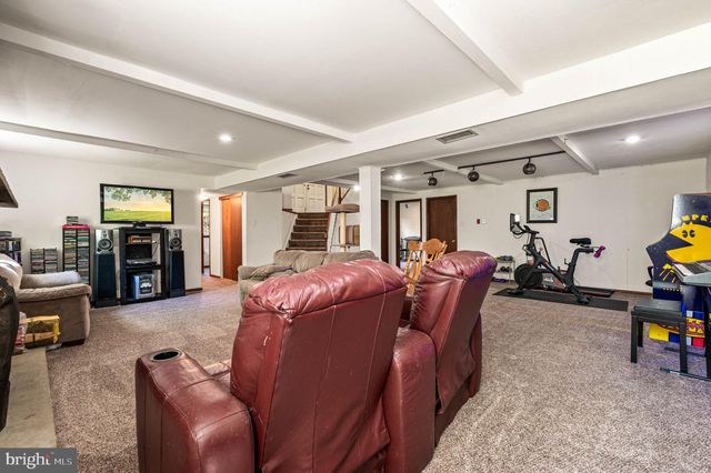 44 HICKORY DR, Churchville, PA 18966