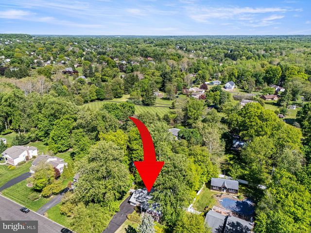 44 HICKORY DR, Churchville, PA 18966