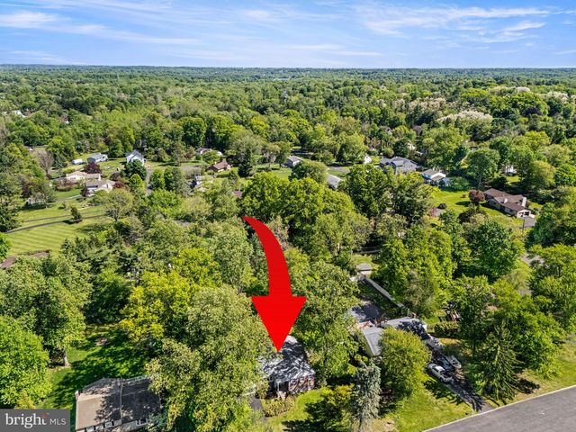44 HICKORY DR, Churchville, PA 18966