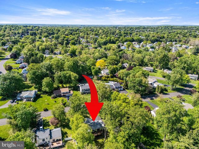 44 HICKORY DR, Churchville, PA 18966