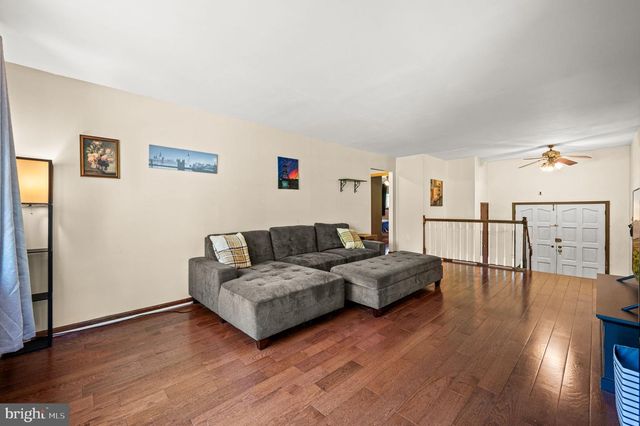 44 HICKORY DR, Churchville, PA 18966