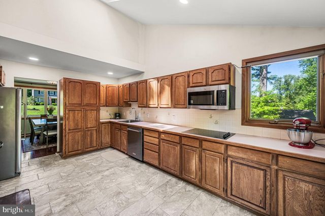44 HICKORY DR, Churchville, PA 18966