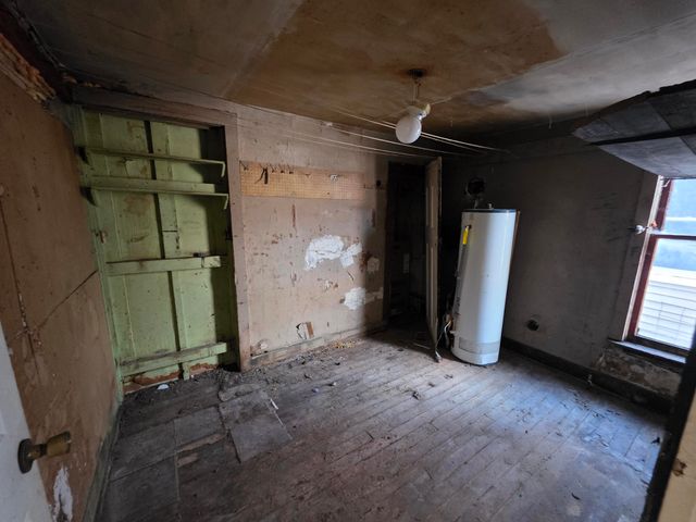 1217 W 10th Street, Michigan City, IN 46360