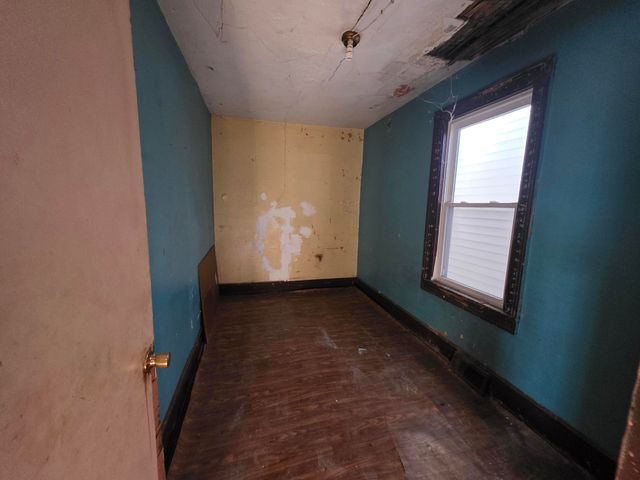 1217 W 10th Street, Michigan City, IN 46360