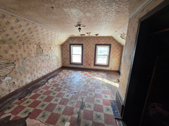 1217 W 10th Street, Michigan City, IN 46360