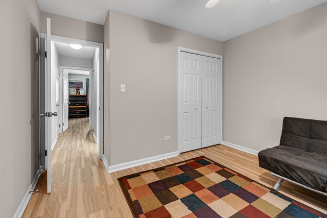 5159 N East River Road 110E, Chicago, IL 60656