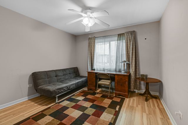 5159 N East River Road 110E, Chicago, IL 60656