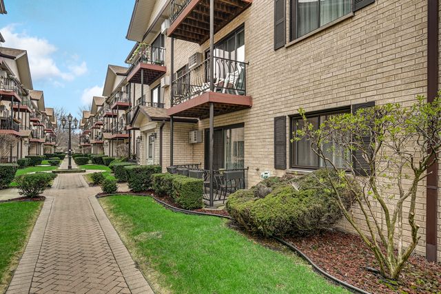 5159 N East River Road 110E, Chicago, IL 60656