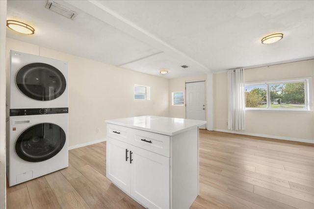 4073 NIMONS STREET, Orlando, FL 32811