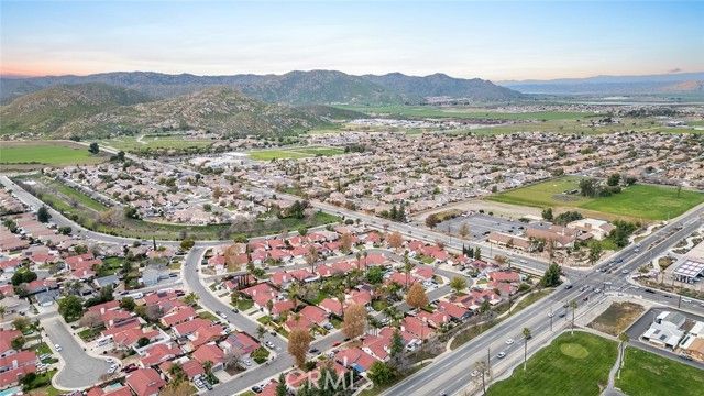 670 Seattle Street, Hemet, CA 92545