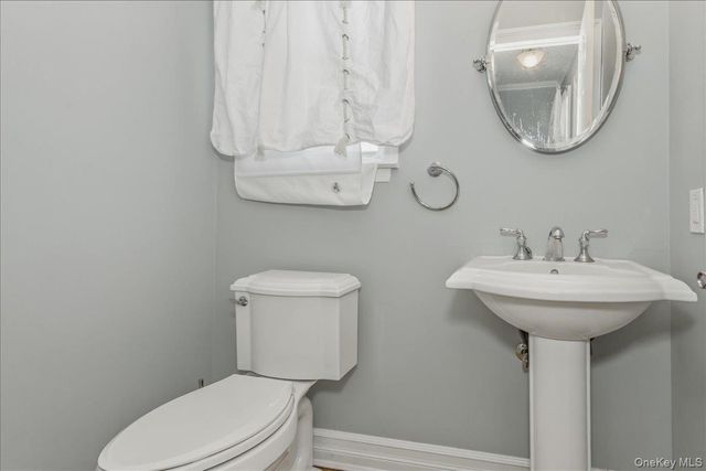 949 Union Street, Bohemia, NY 11716