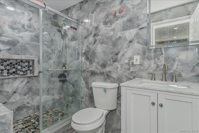 949 Union Street, Bohemia, NY 11716