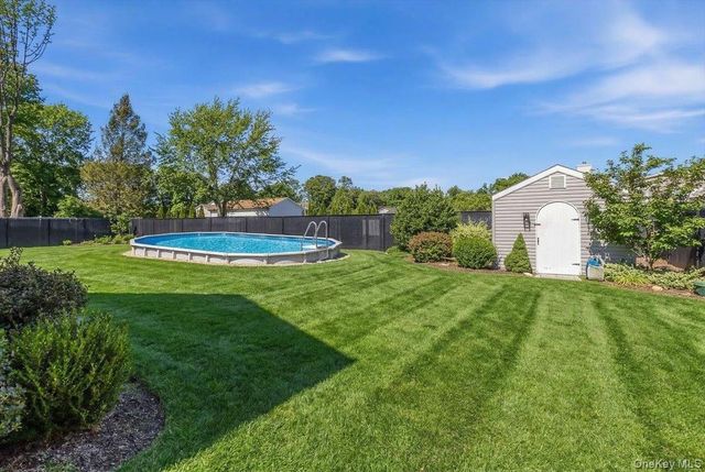 949 Union Street, Bohemia, NY 11716