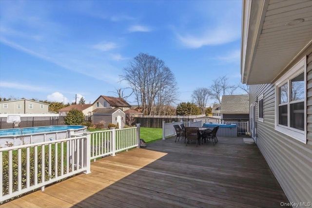 949 Union Street, Bohemia, NY 11716