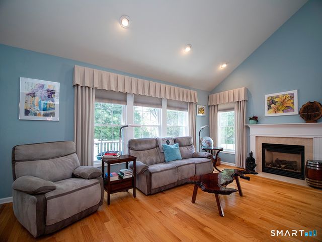 3 Wadsworth Lane, Cheshire, CT 06410